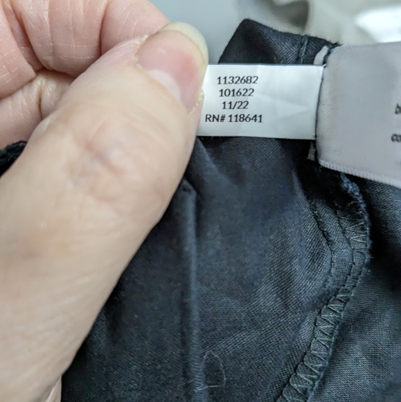 SALE Lane Bryant NWT capris - Picture 9 of 9